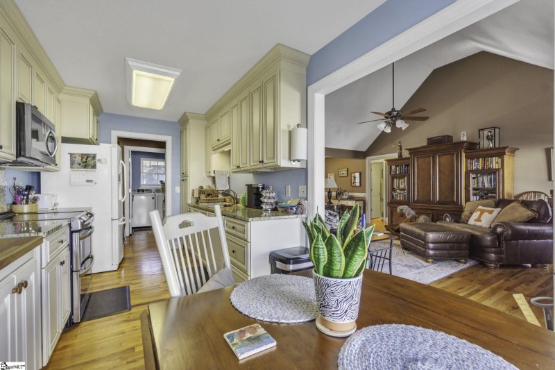 Property image 5 at 100 Stone Meadow Way, Easley, SC 29642