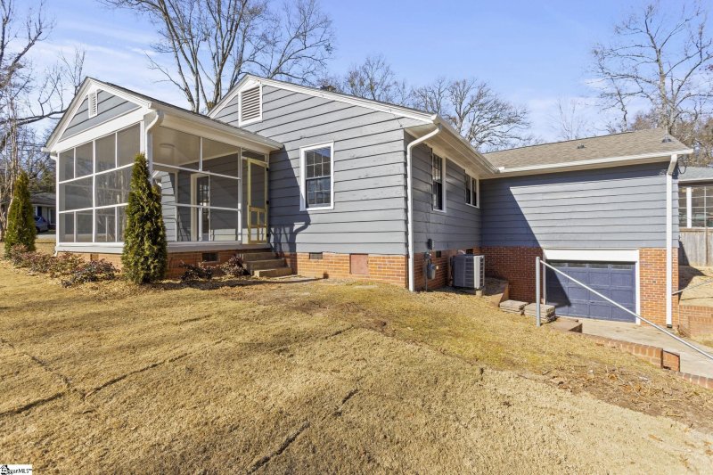 Property image 5 at 100 Broughton Drive, Greenville, SC 29609