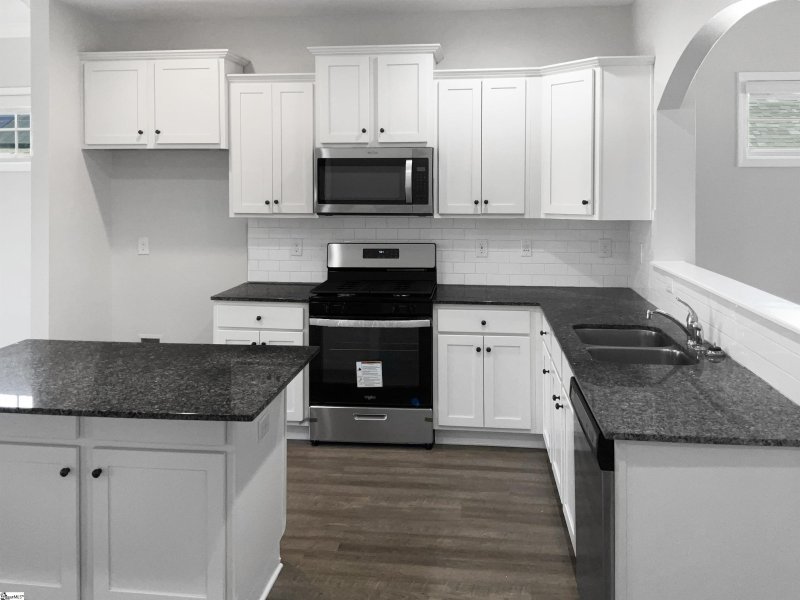 Property image 3 of 185 Viewmont Drive in Wilson Farms, Duncan, SC 29334