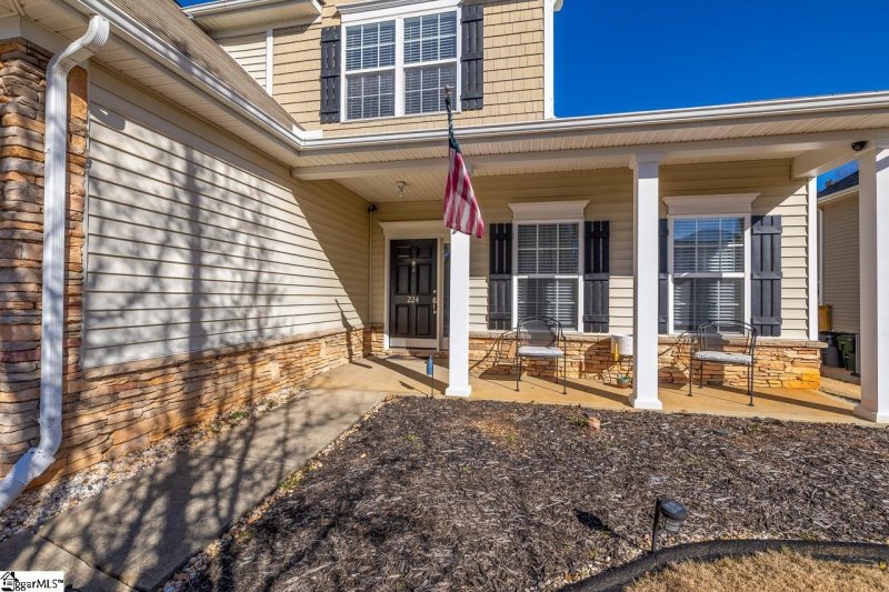 Property image 3 at 224 Horsepen Way, Simpsonville, SC 29681