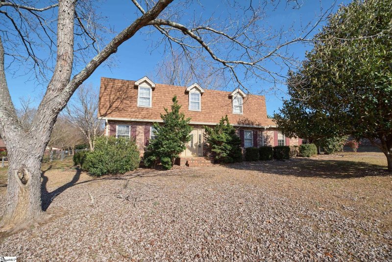 104 Willowbrook Lane