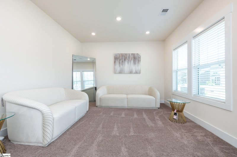 Property image 4 at 226 Delbourne Lane, Greer, SC 29651