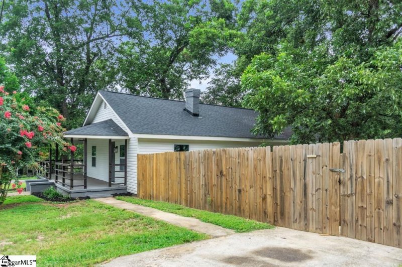 Property image 3 at 608 W Morgan Street, Greenville, SC 29611