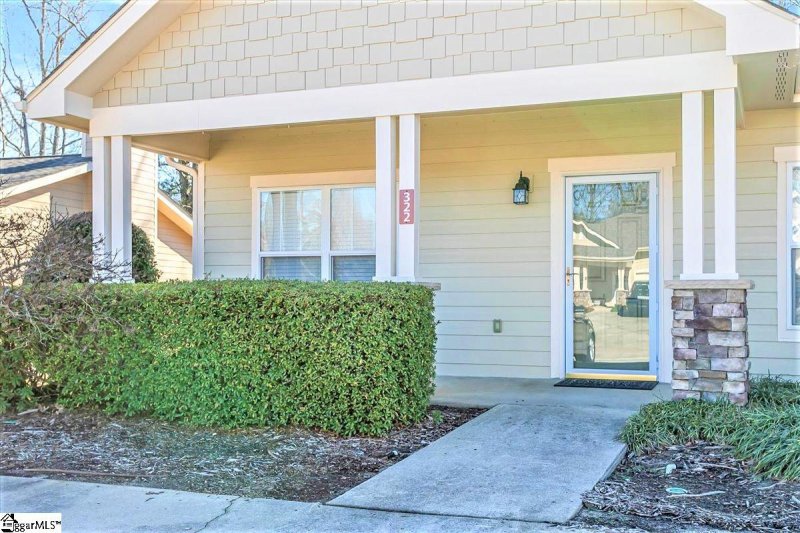 Property image 2 at 322 Shallow Drive, Taylors, SC 29687