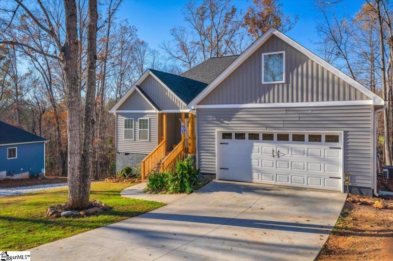 Property image 2 at 217 Ginko Ridge, Pickens, SC 29671