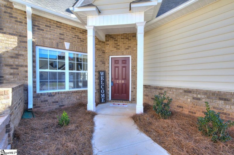 Property image 2 at 108 Coosa Lane, Anderson, SC 29621