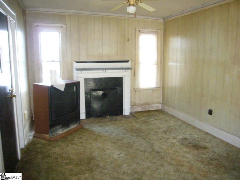 Property image 3 at 297 S High Point Road, Spartanburg, SC 29306