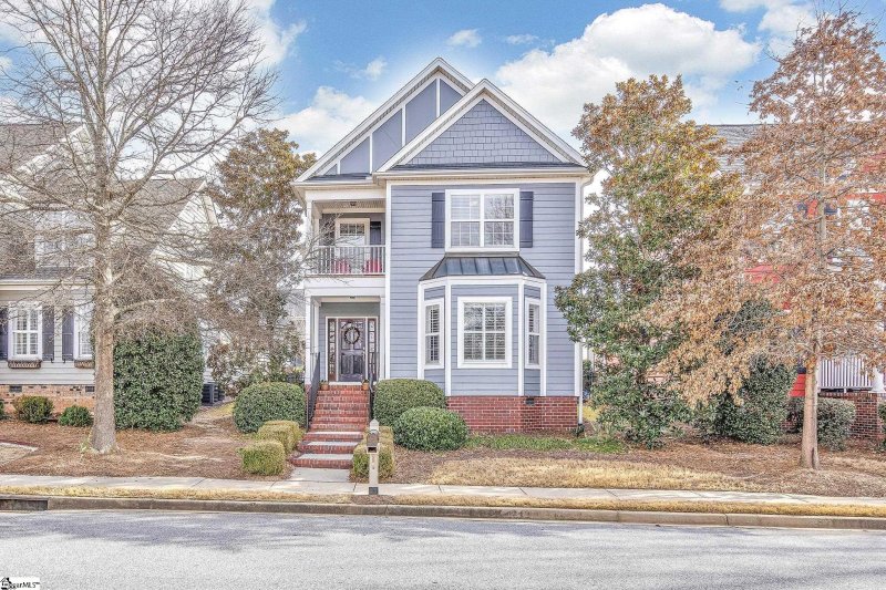 14 Spring Tree Drive