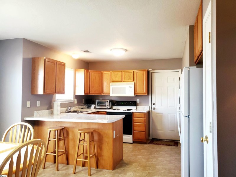 Property image 5 at 6 Wood Spring Court, Greer, SC 29651