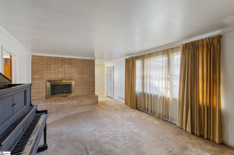 Property image 4 at 308 Pinefield Drive, Greenville, SC 29605