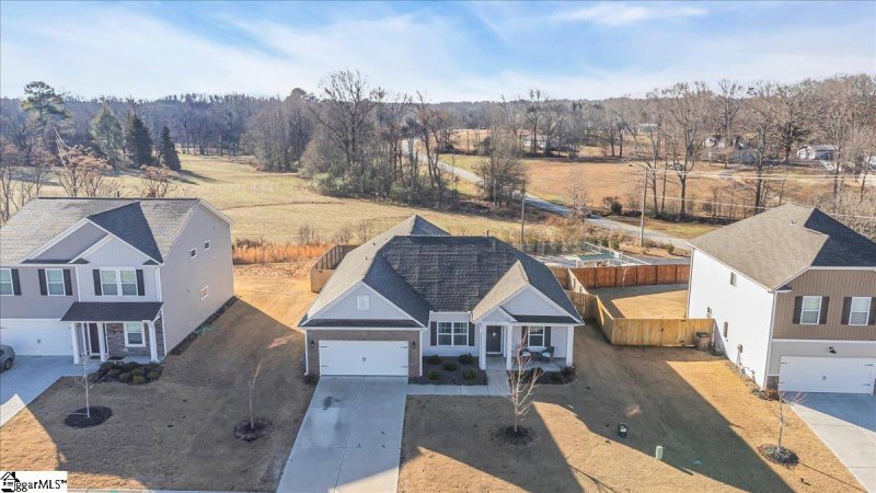 Property image 2 at 4 Pilcher Drive, Piedmont, SC 29673