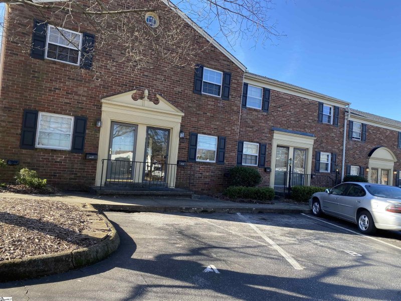 Property image 3 at 2530 E North Street, Greenville, SC 29615-1441