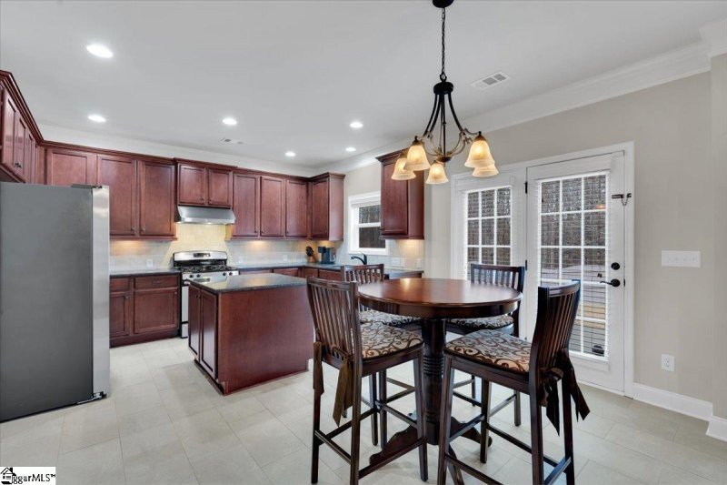 Property image 4 at 245 Barbours Lane, Greenville, SC 29607