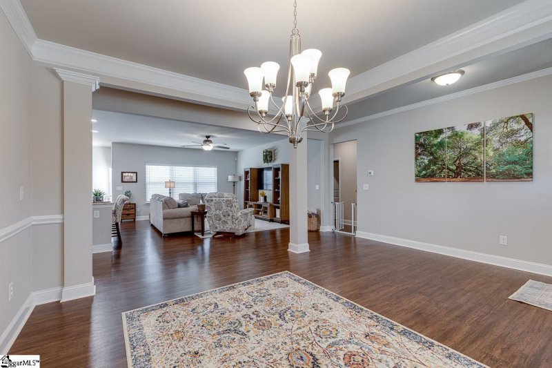 Property image 4 at 8 Harvestwood Place, Greenville, SC 29605