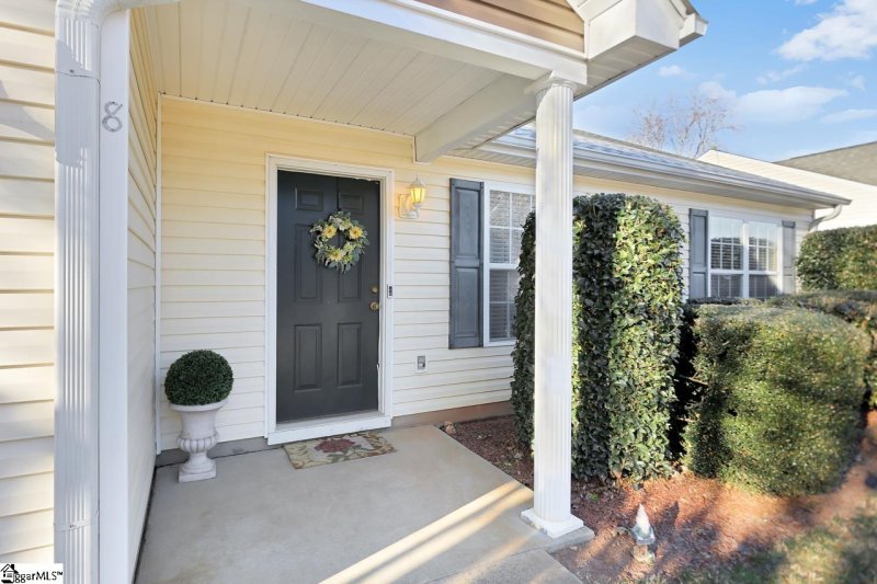 Property image 3 at 8 Red Shirt Court, Greer, SC 29651