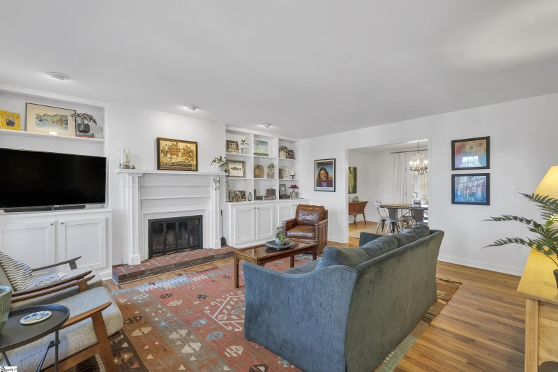 Property image 2 at 14 Meredith Lane, Greenville, SC 29607