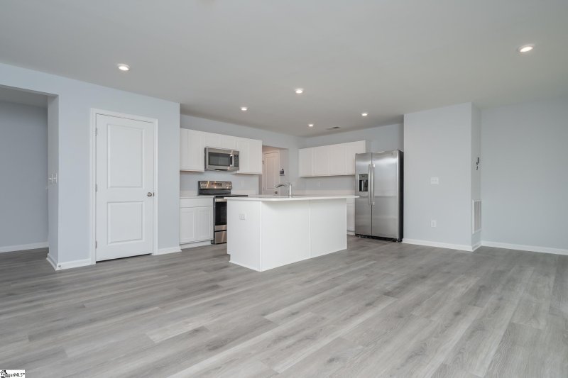 Property image 2 at 2 Havenhill Place, Greenville, SC 29605