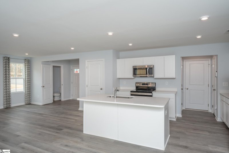 Property image 3 at 2 Havenhill Place, Greenville, SC 29605