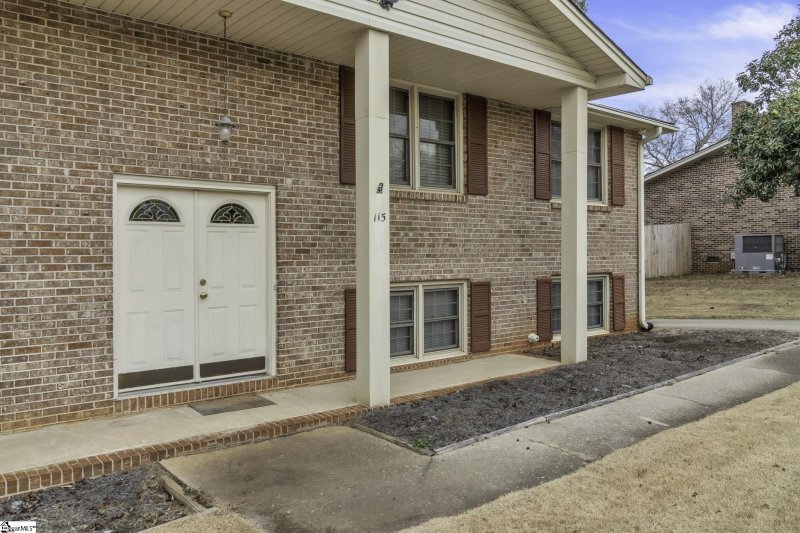 Property image 3 at 115 Meadowbrook Drive, Mauldin, SC 29662-2731