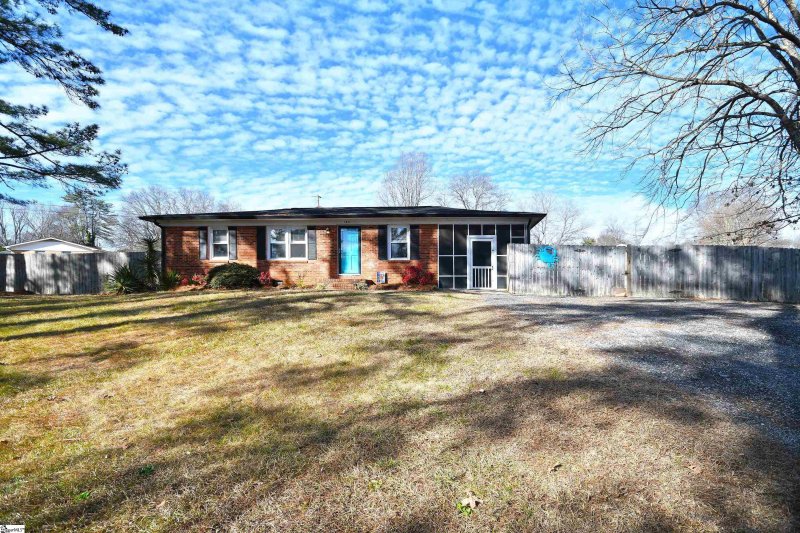 Property image 2 at 120 Belmont Circle, Easley, SC 29642