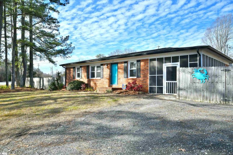 Property image 3 at 120 Belmont Circle, Easley, SC 29642