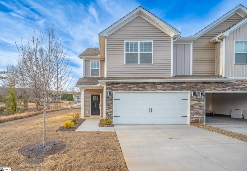 Property image 2 at 218 Reynard Trail, Greenville, SC 29609