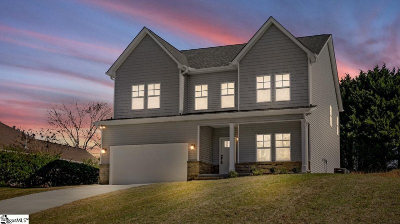 Property image 2 at 515 S Sweetwater Hills Drive, Moore, SC 29369