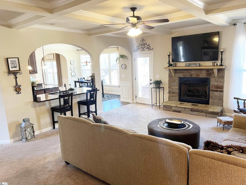 Property image 3 at 632 W Czardas Way, Woodruff, SC 29388