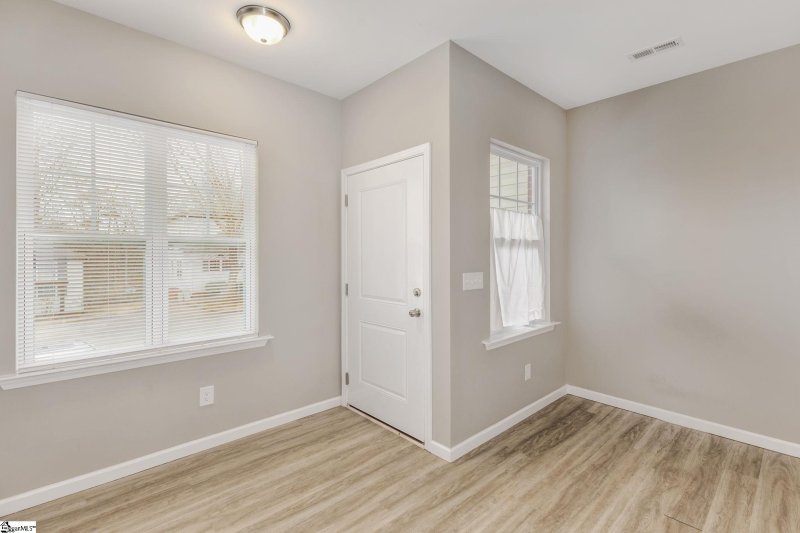 Property image 2 at 95 Huntress Drive, Greer, SC 29651