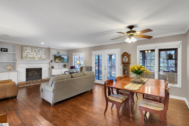 Property image 3 at 606 Tanager Court, Greer, SC 29650