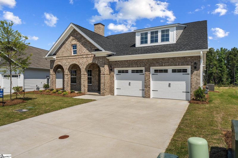 Property image 2 at 106 Horace Avenue, Greenville, SC 29615