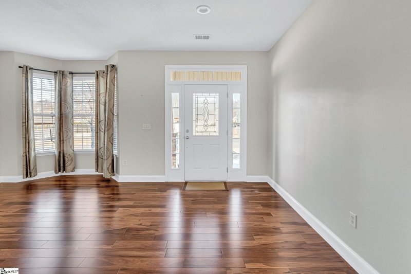 Property image 3 at 104 Reedy Springs Lane, Greenville, SC 29605-6455