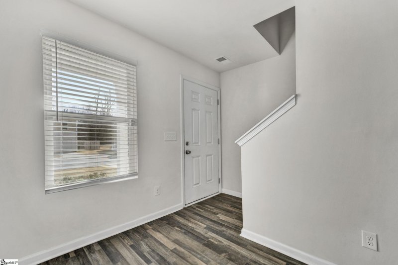 Property image 5 at 300 Long Grove Lane, Greer, SC 29650-1773