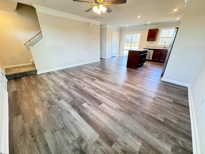 Property image 3 at 202 Castlebrook Drive, Greenville, SC 29605