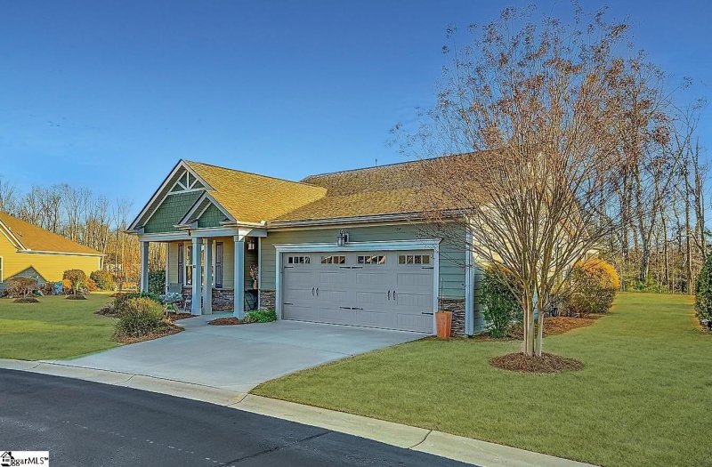 Property image 2 at 363 Belle Oaks Drive, Simpsonville, SC 29680