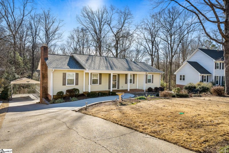 206 Bendingwood Circle