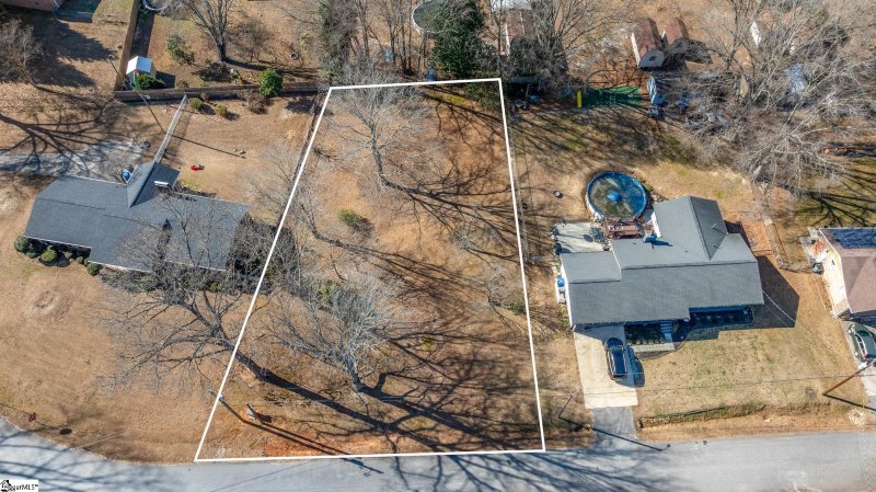 Property image 5 at 2 Galax Drive, Greenville, SC 29611