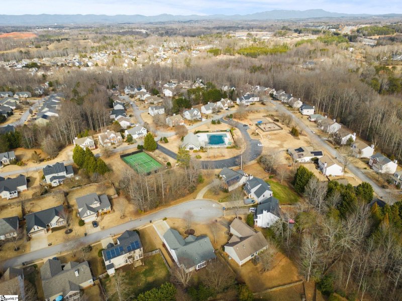 Property image 3 at 8 Crevasse Lane, Greenville, SC 29617