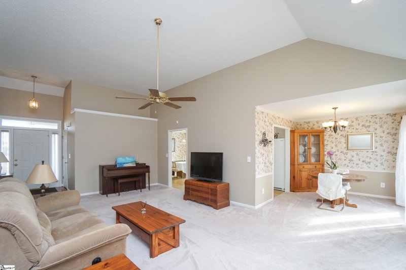 Property image 3 at 29 Kingsbury Way, Greenville, SC 29617