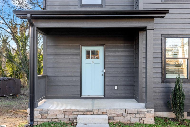 Property image 2 at 6 11th Street, Greenville, SC 29611