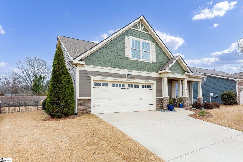 Property image 3 at 15 Belle Oaks Drive, Simpsonville, SC 29680