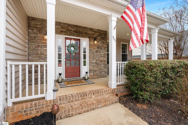 Property image 2 at 315 KILGORE FARMS Circle, Simpsonville, SC 29681