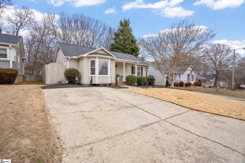 Property image 5 at 119 Charmer Way, Taylors, SC 29687