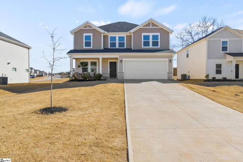 Property image 3 at 915 Winding Springs Road, Spartanburg, SC 29303