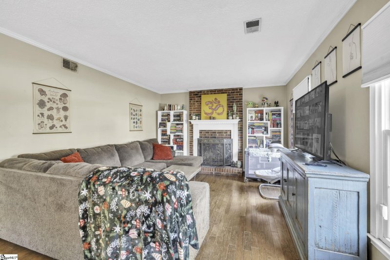 Property image 4 at 6 Charlwood Avenue, Piedmont, SC 29673