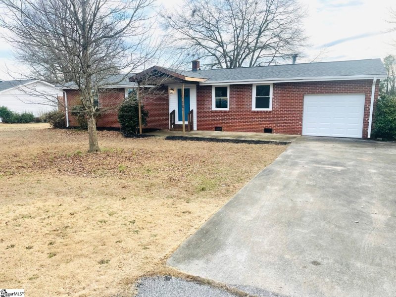 Property image 3 at 216 Drury Lane, Mauldin, SC 29662