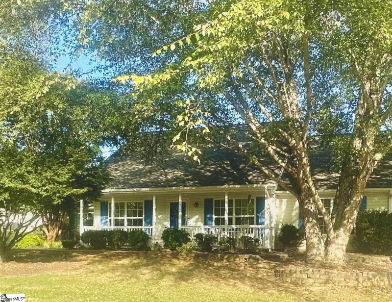 Property image 2 at 380 Slate Drive, Boiling Springs, SC 29316