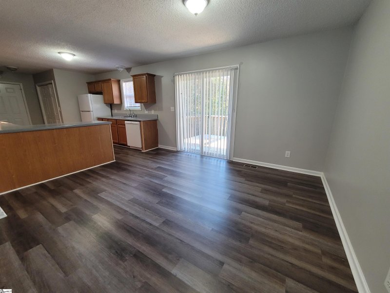 Property image 4 at 408 Palmetto Court, Greer, SC 29651