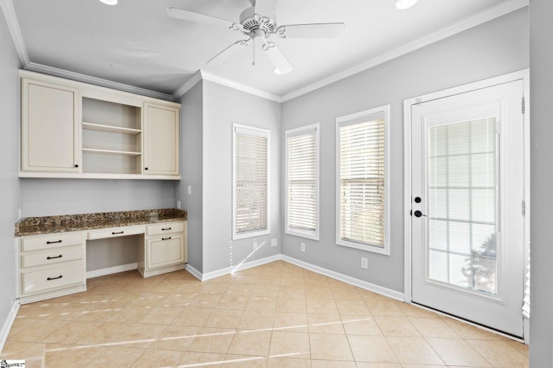 Property image 2 at 925 Cleveland Street, Greenville, SC 29601