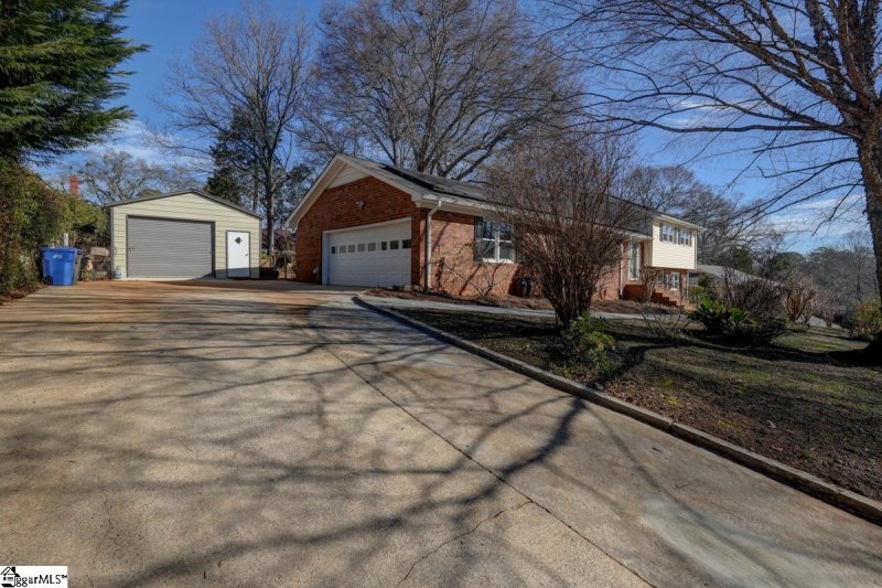 Property image 2 at 310 Verner Drive, Greenville, SC 29617